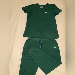 Figs scrub set in color Racing Green